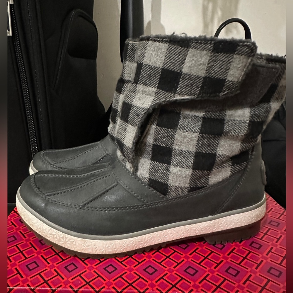 Used UGG Black and Gray Checkered Boots
